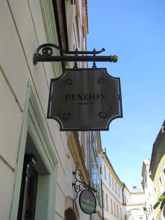 Penzion 102 Pardubice Eksteriør bilde